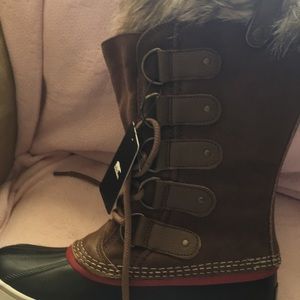Sorel Joan of Arctic Boots